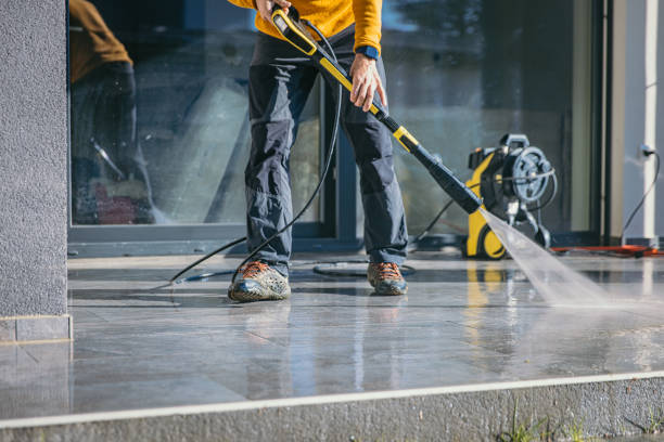Best Warehouse Cleaning  in Smithers, WV